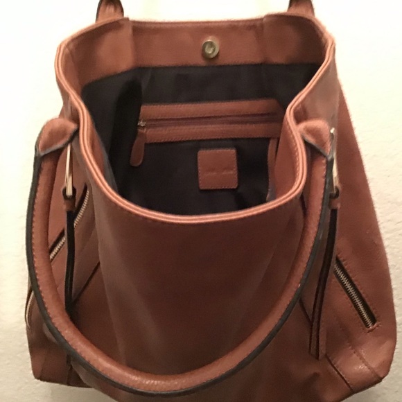 Large satchel bag purse with lots of storage